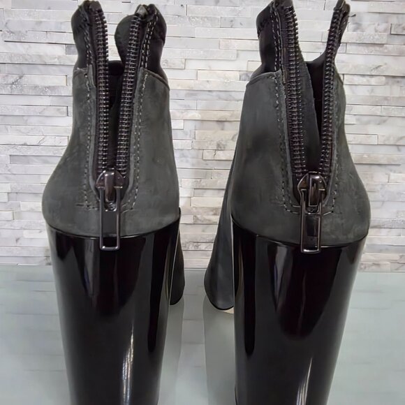 SAKS FIFTH AVENUE SUEDE WOMEN'S SIZE 8M BOOTS - Picture 5 of 7